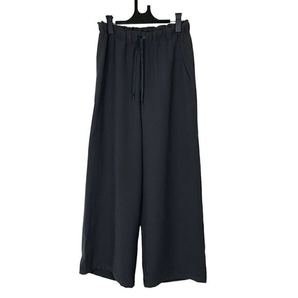 ARITZIA Group By Babaton Dark Grey High-rise Flare Pull On Pants Size XS - Picture 1 of 7